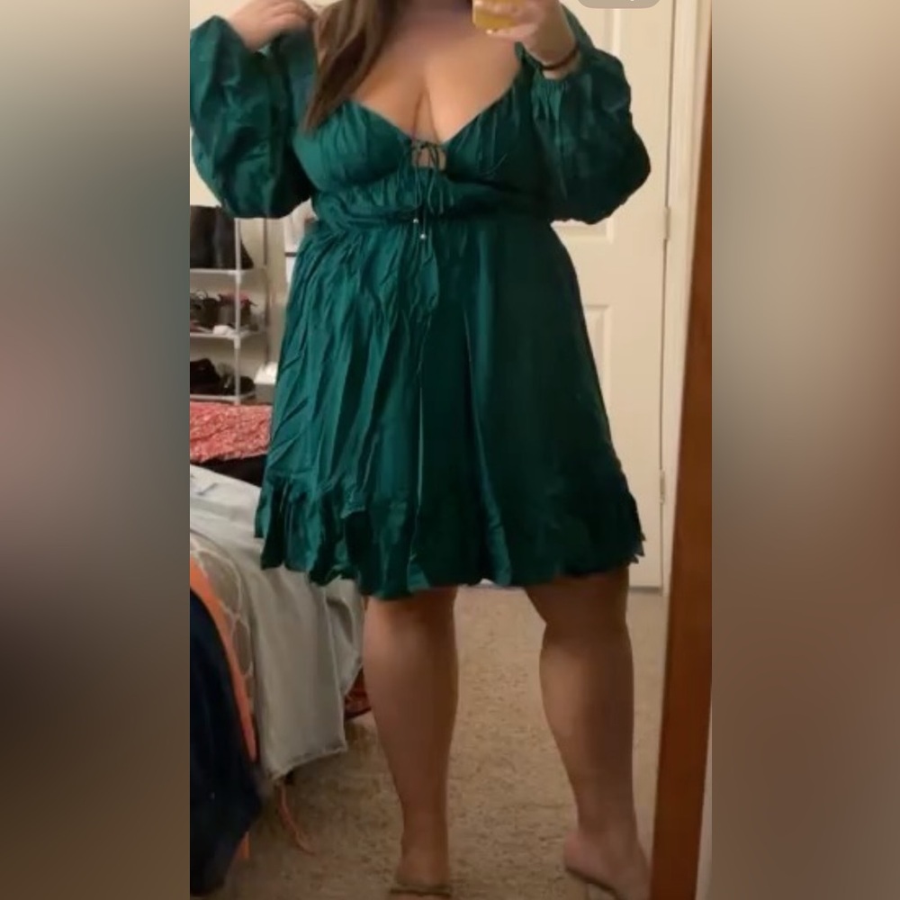 XL Emerald Green Lantern Sleeve Dress